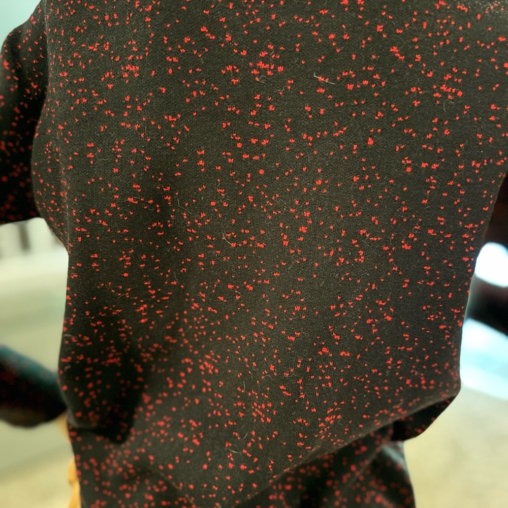 Chic Black And Red Patterned Blouse - image 5